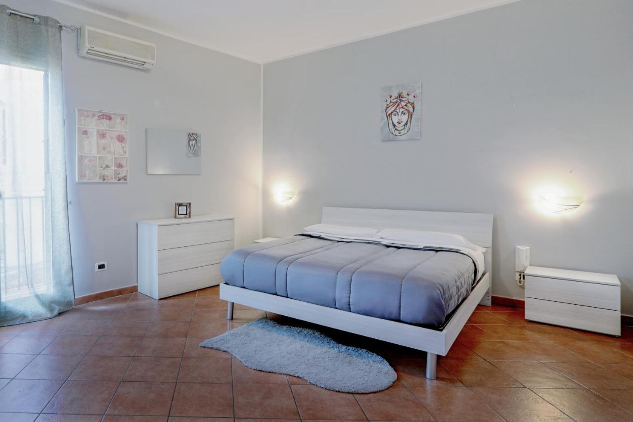 Casa Di Molly Cozy Apartment Near Via Roma Palermo Exterior foto
